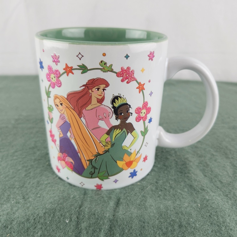 Disney Princesses Make your dreams happen 20 Oz Mug Ariel Rapunzel Tiana Glitter